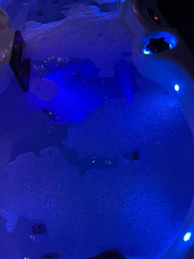 Bankhead Accommodation With Hot Tub Aberdeenshire Gamrie المظهر الخارجي الصورة