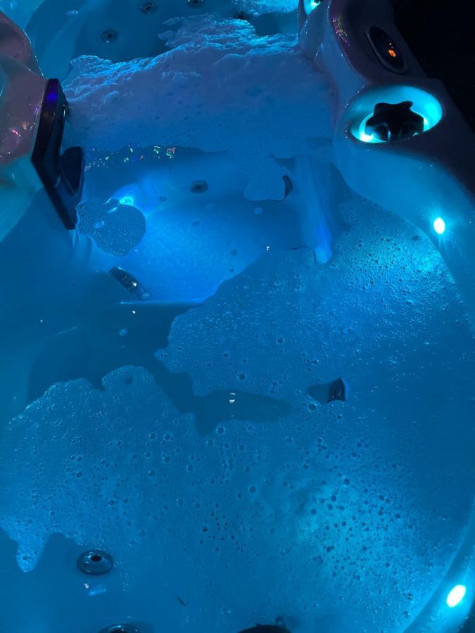 Bankhead Accommodation With Hot Tub Aberdeenshire Gamrie المظهر الخارجي الصورة
