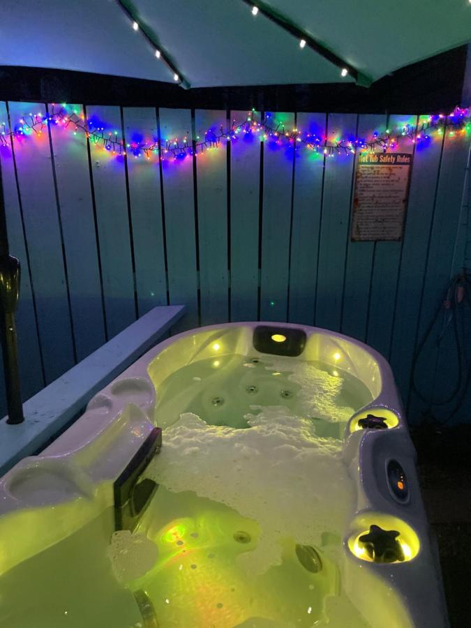 Bankhead Accommodation With Hot Tub Aberdeenshire Gamrie المظهر الخارجي الصورة