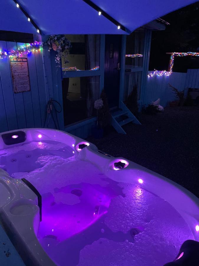 Bankhead Accommodation With Hot Tub Aberdeenshire Gamrie المظهر الخارجي الصورة